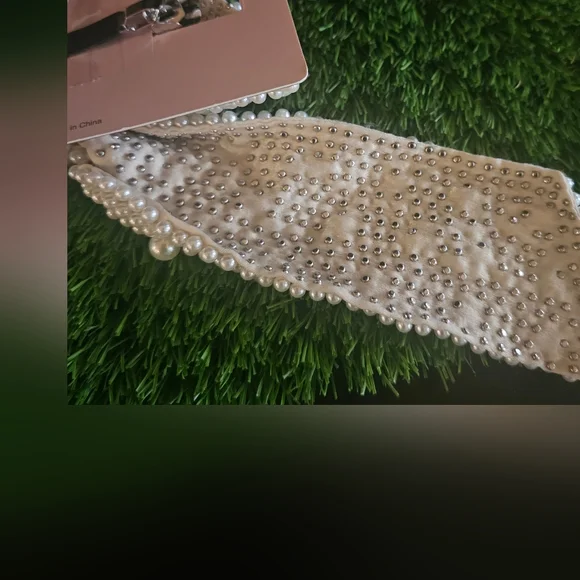 Sincerely Jules Gorgeous Pearl hairclip - Picture 7 of 15